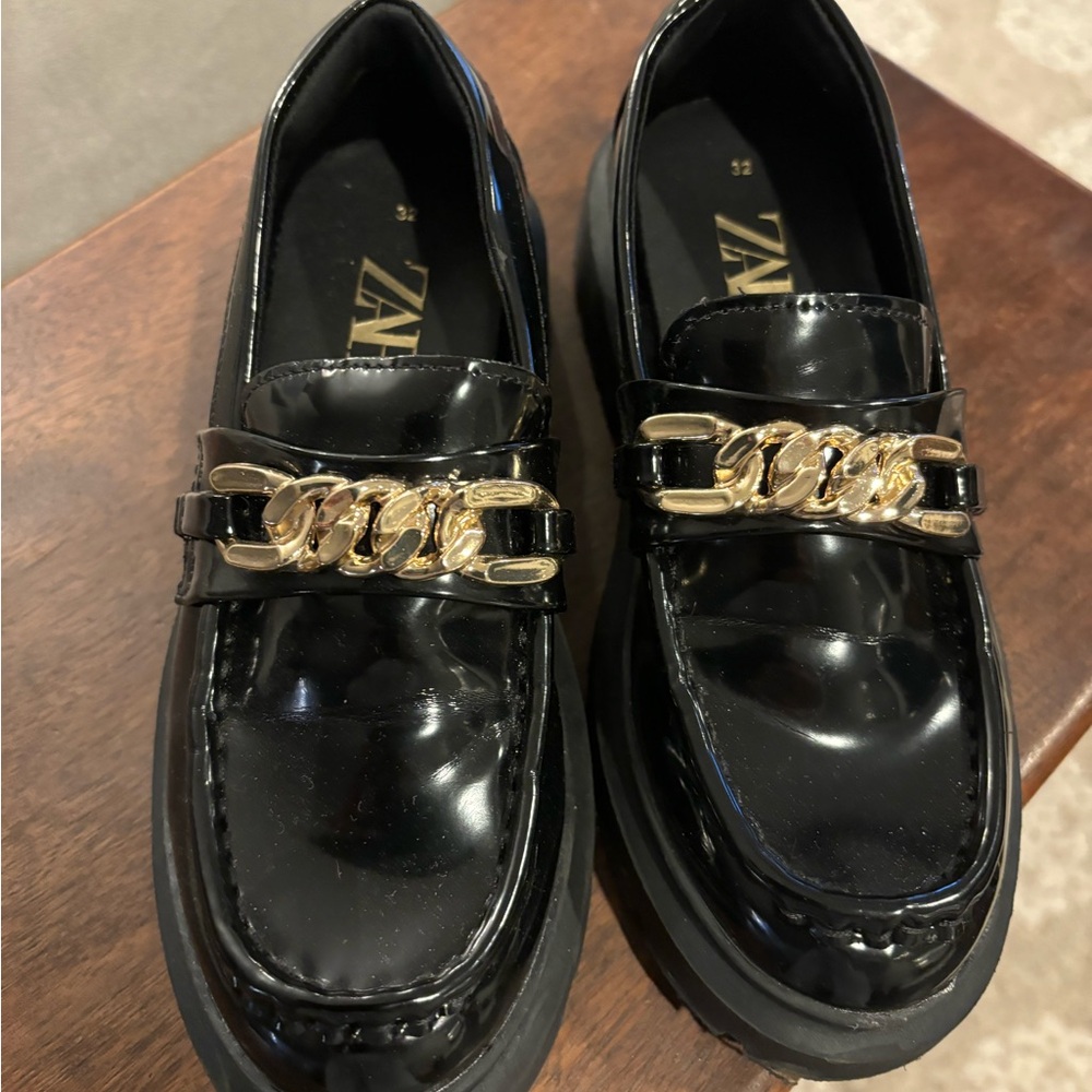 Zara Kids Metal Buckle Loafers Sz 1